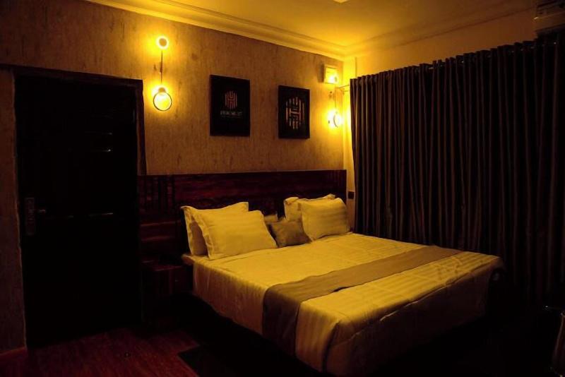 House 27 image