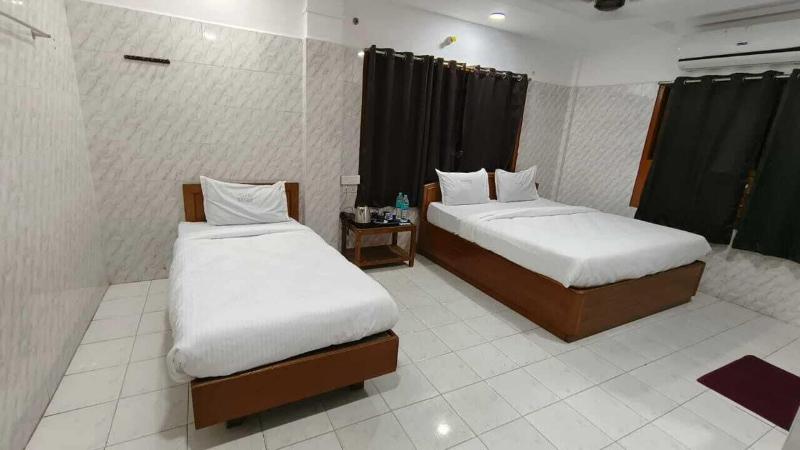 Hotel Safra image