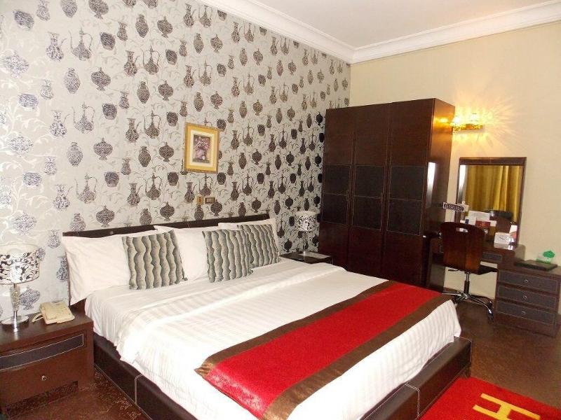 Ajuji Greenwich Hotel image
