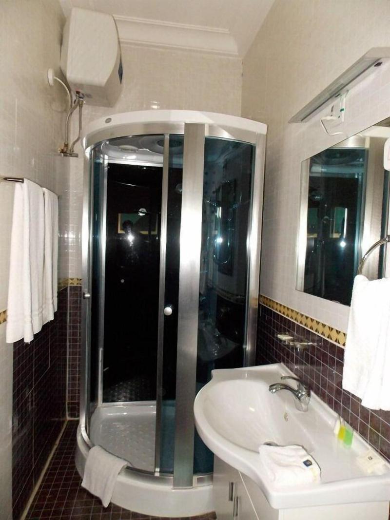 Ajuji Greenwich Hotel image