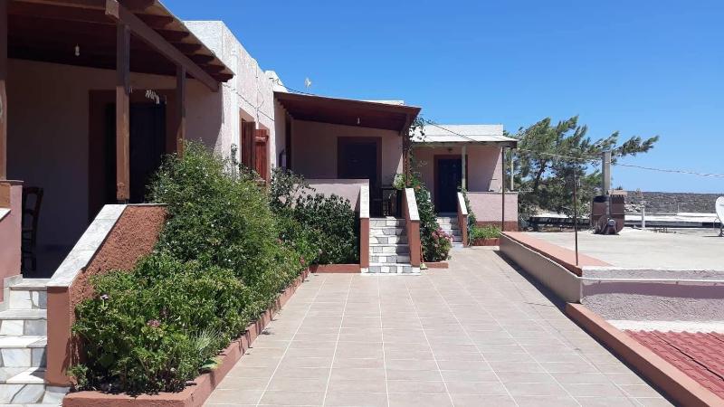 Ambeles Apartments