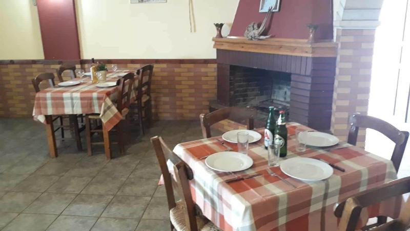 Ambeles Apartments