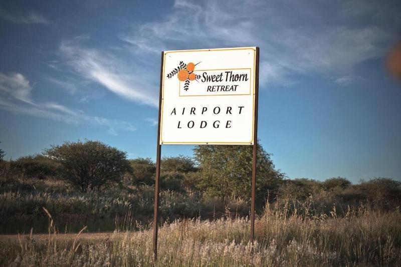Sweet Thorn Retreat Airport Lodge image
