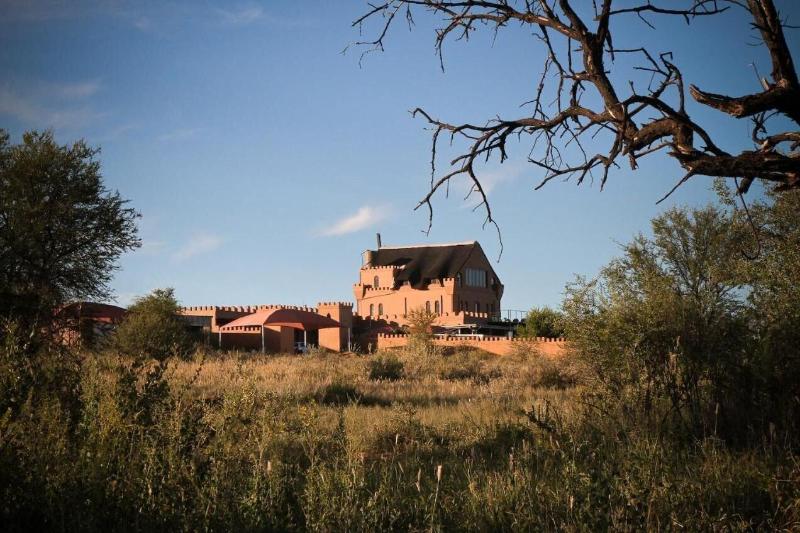 Sweet Thorn Retreat Airport Lodge image
