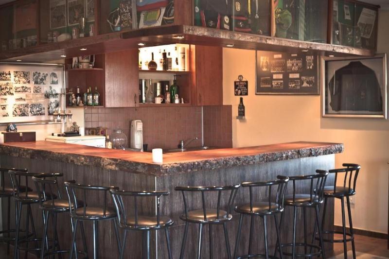 Sweet Thorn Retreat Airport Lodge image