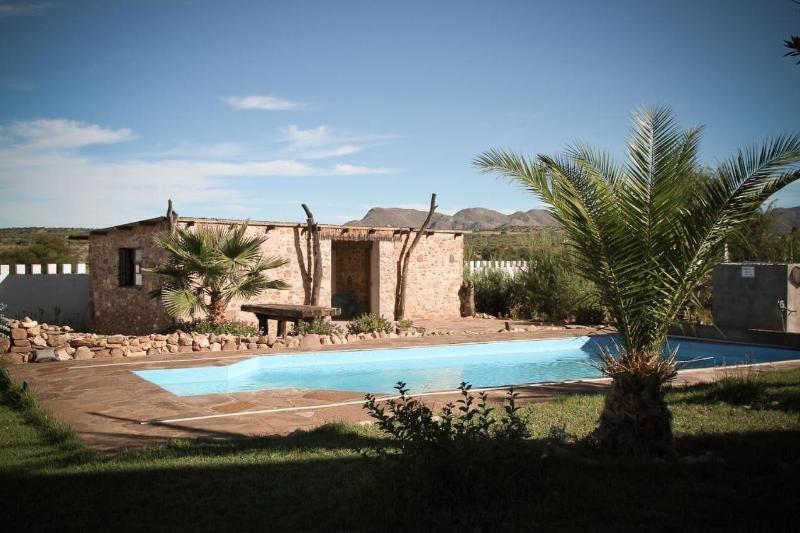 Sweet Thorn Retreat Airport Lodge image