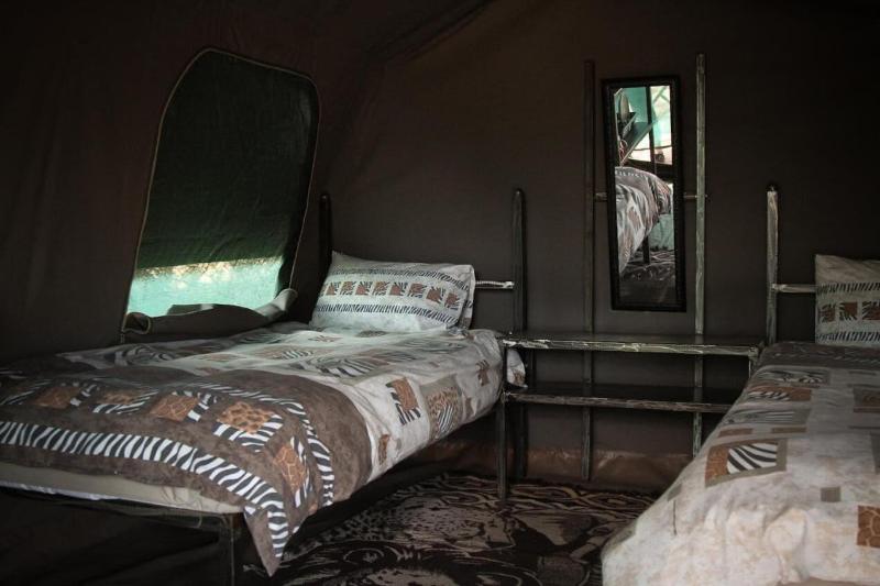 Sweet Thorn Retreat Airport Lodge image