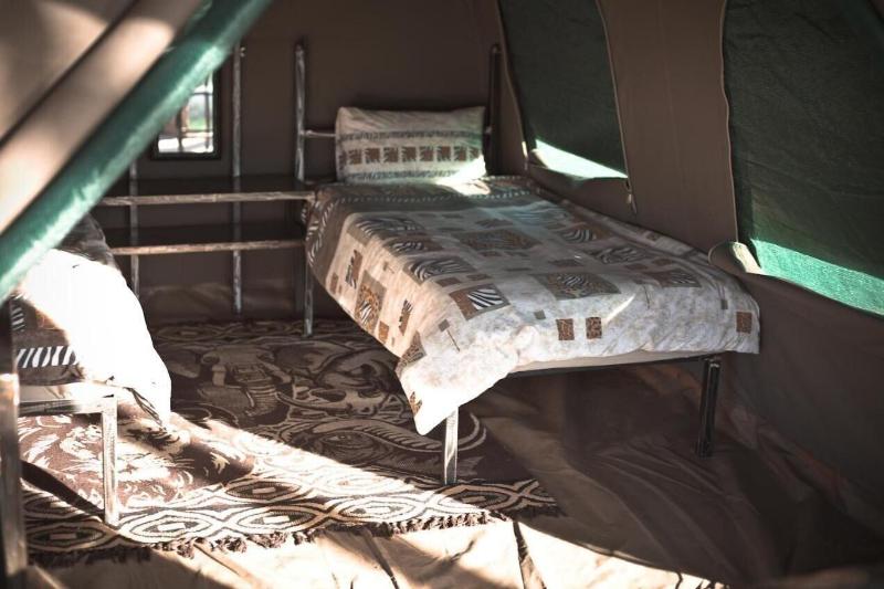 Sweet Thorn Retreat Airport Lodge image