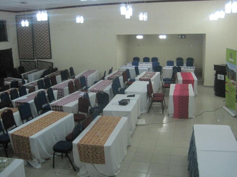 Axari Hotel Suites