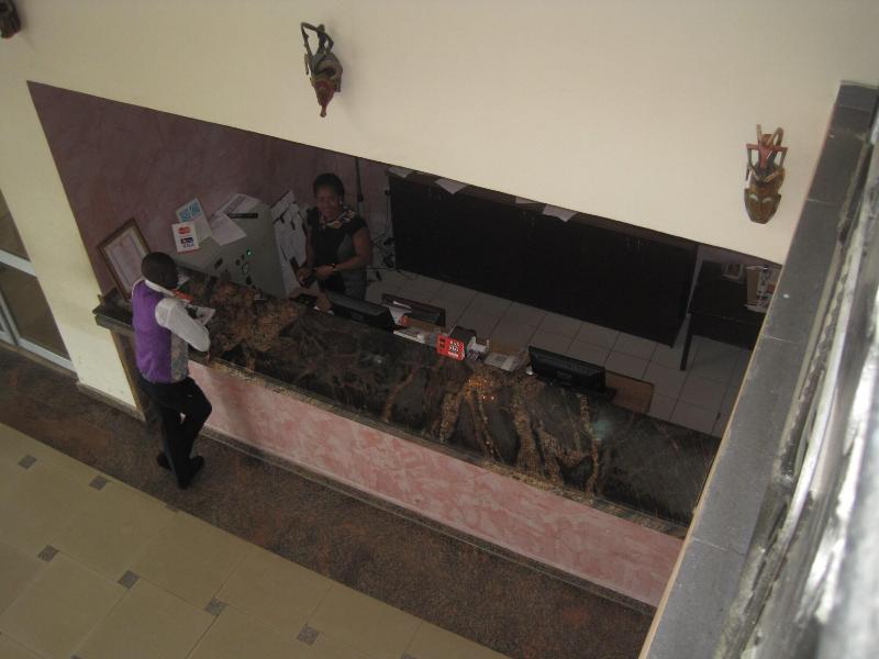 Axari Hotel Suites