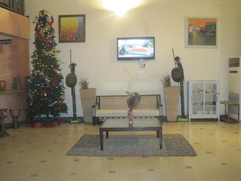 Axari Hotel Suites