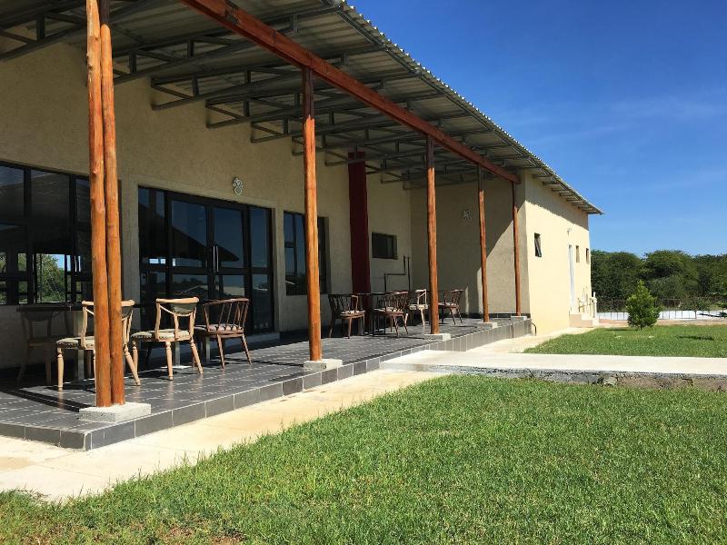 Shumba Lodge