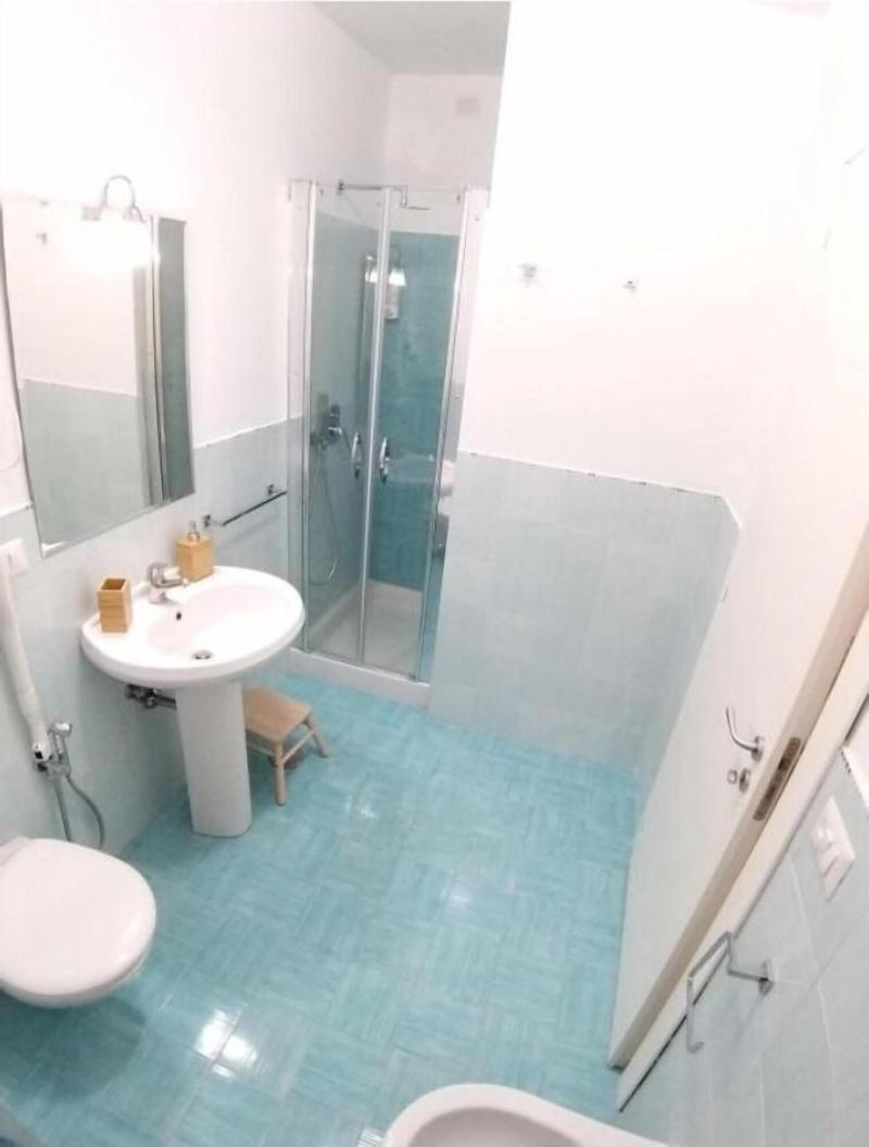 Vomerooms image