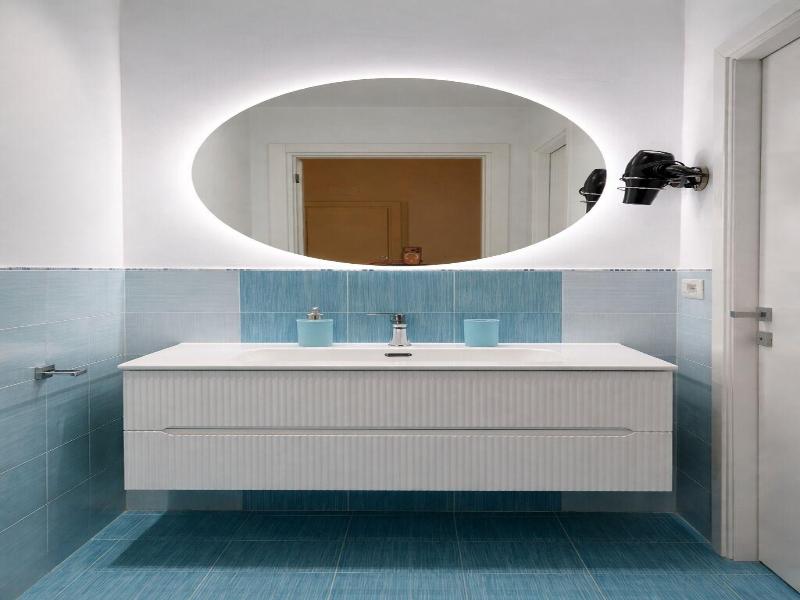 Vomerooms image