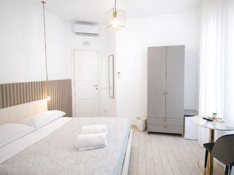 Vomerooms image