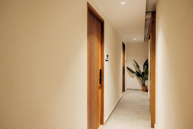 Tasana Bar And Luxury Resort image