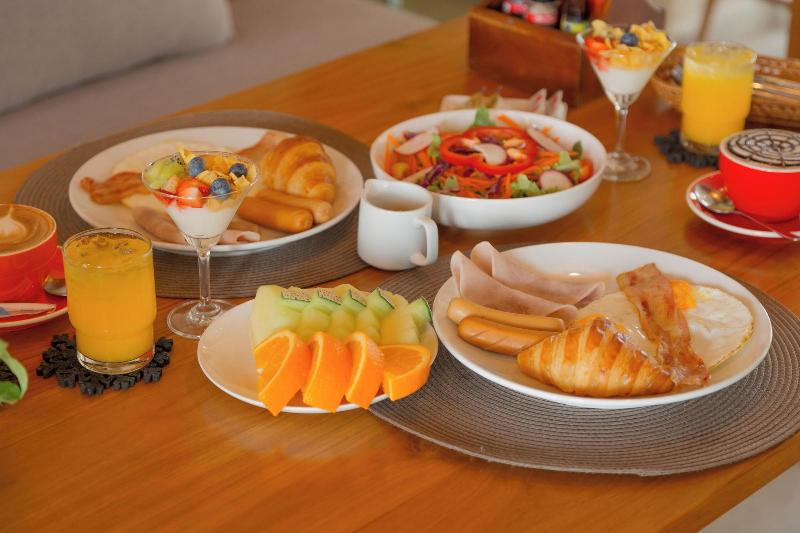 Tasana Bar And Luxury Resort image