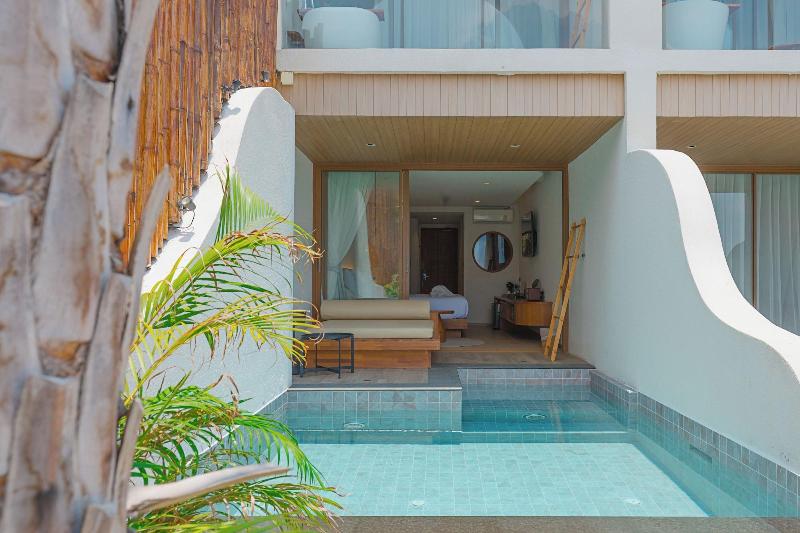 Tasana Bar And Luxury Resort image