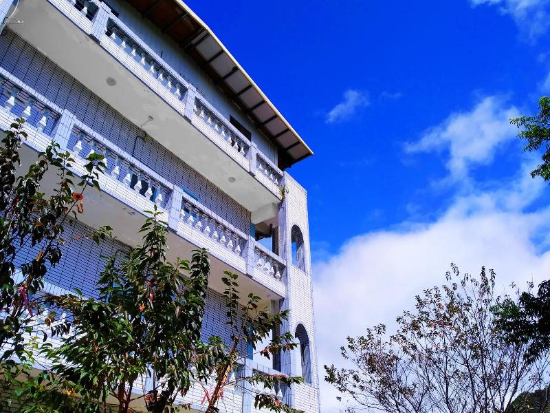 Lifu Garden Inn image