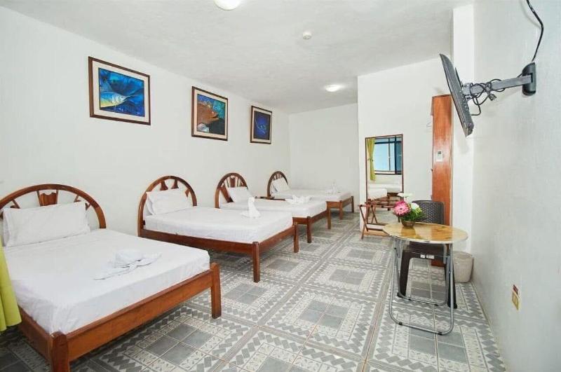 Gardner Hostal image