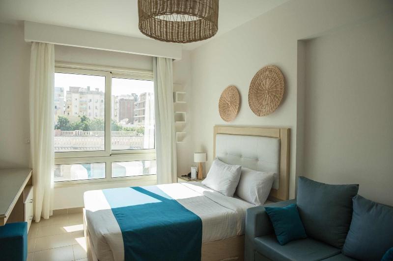 Redcon Suites image