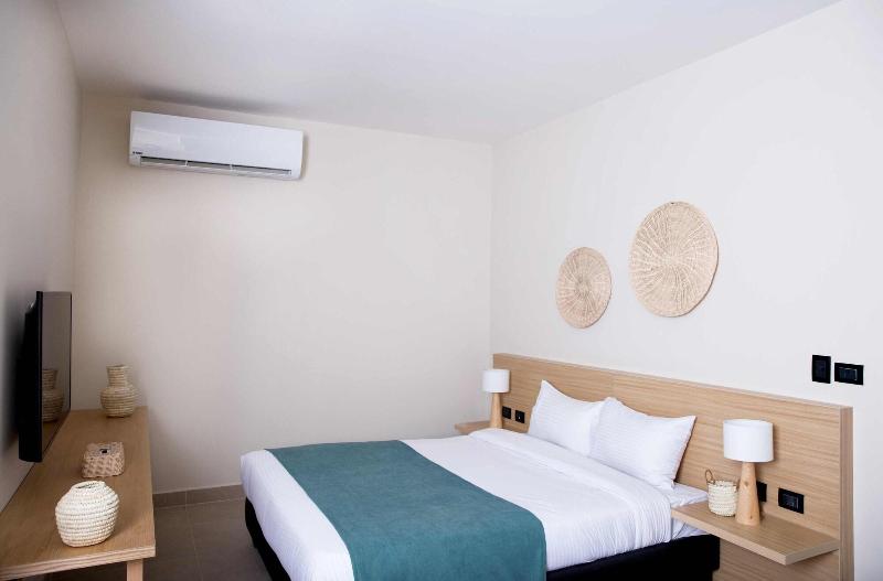 Redcon Suites image