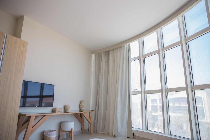 Redcon Suites image