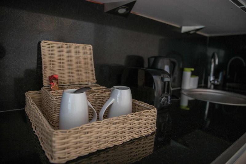 Redcon Suites image