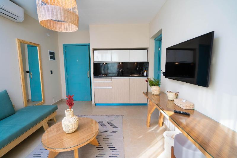 Redcon Suites image