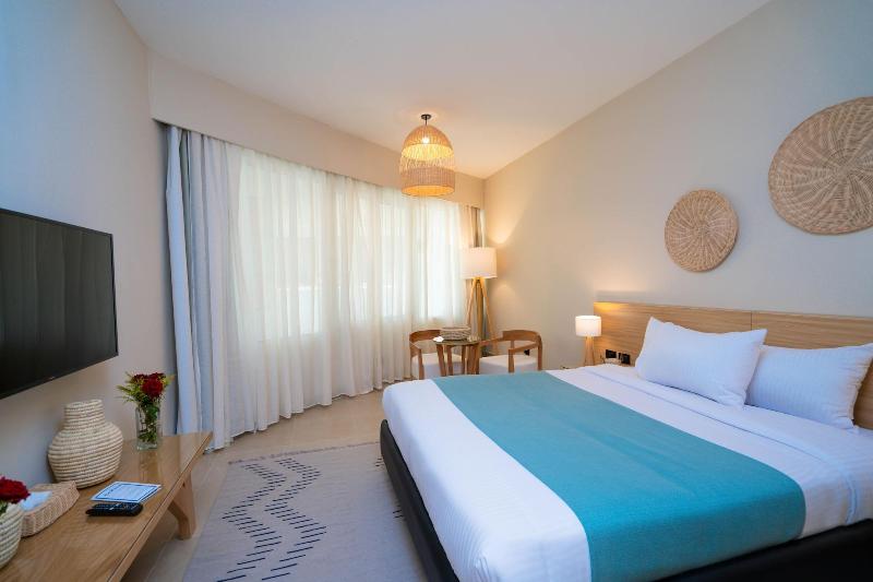 Redcon Suites image