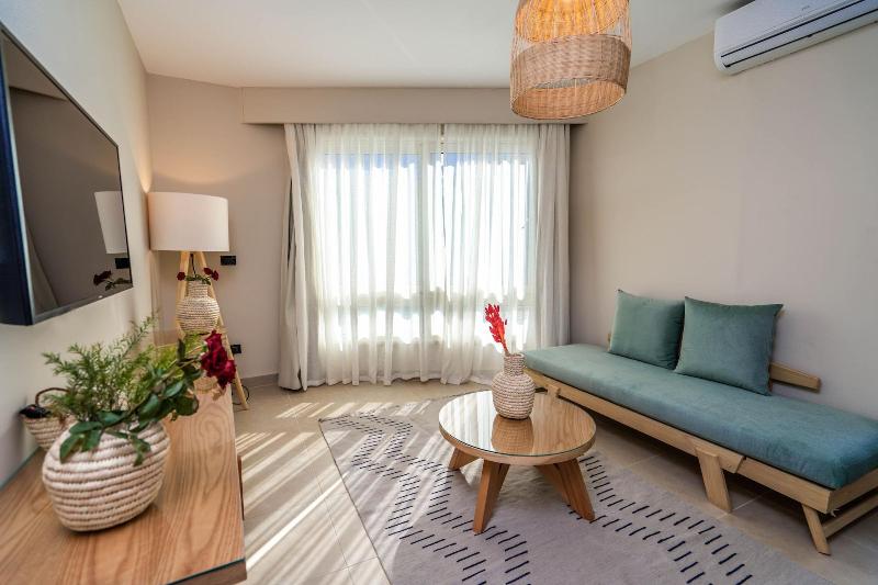 Redcon Suites image