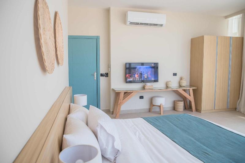 Redcon Suites image