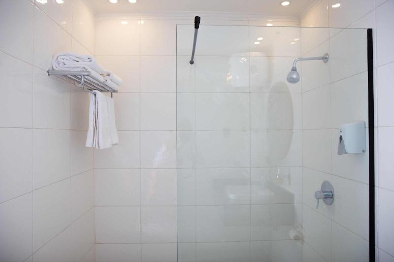 Redcon Suites image