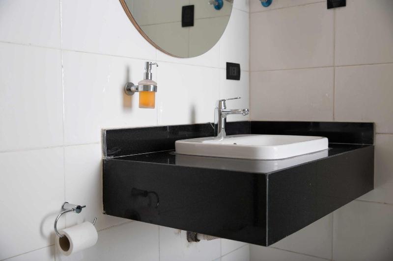 Redcon Suites image