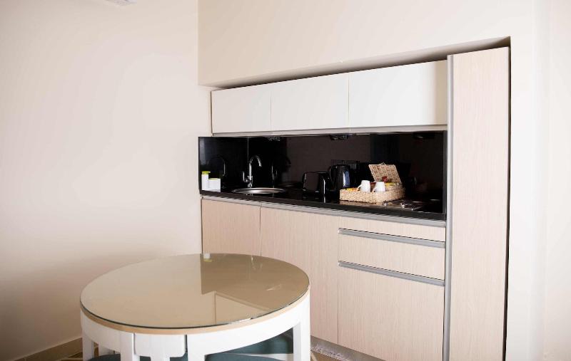 Redcon Suites image