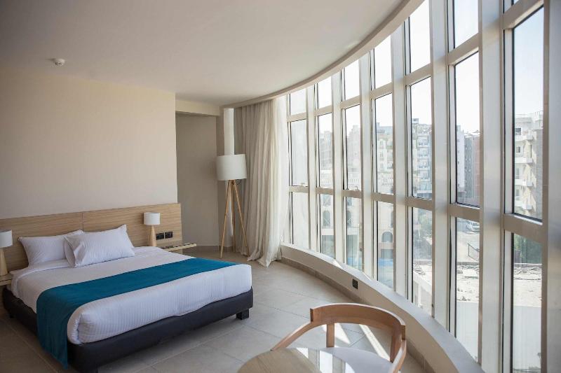 Redcon Suites image