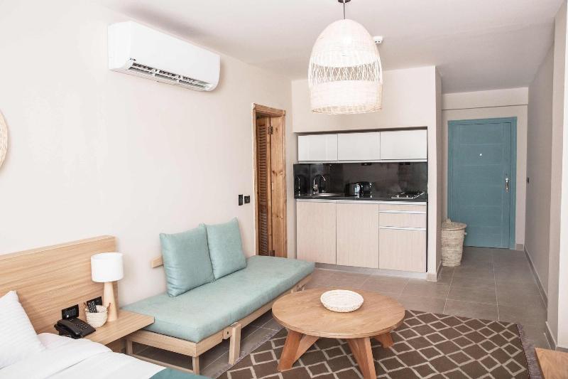 Redcon Suites image