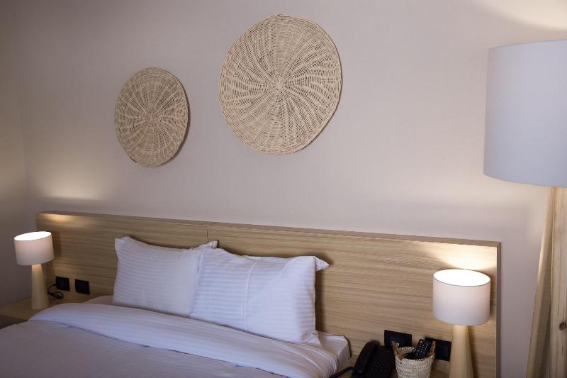 Redcon Suites image