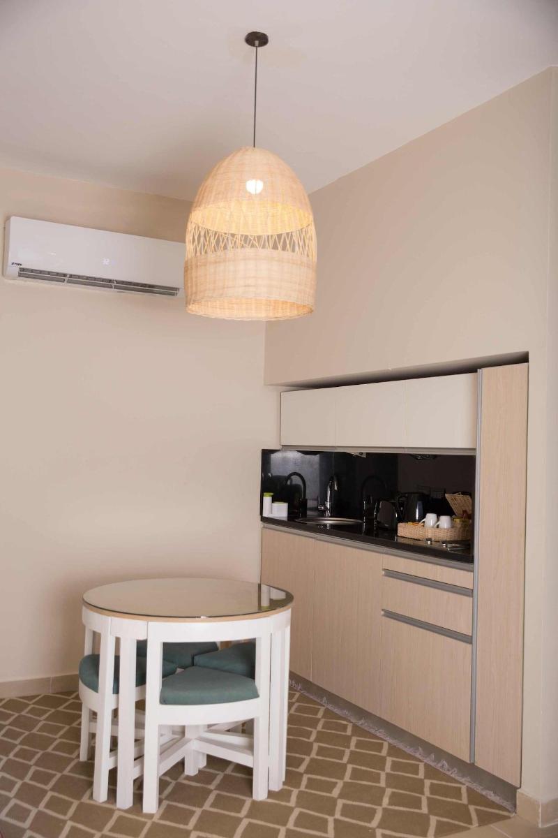Redcon Suites image