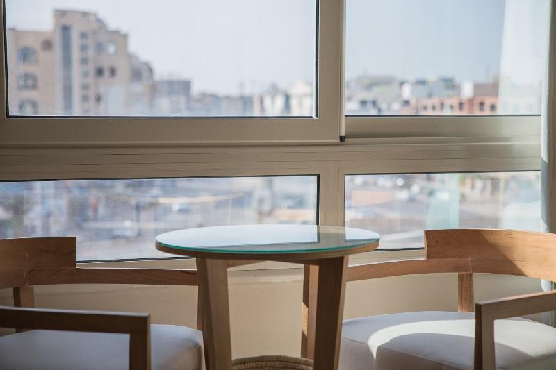Redcon Suites image