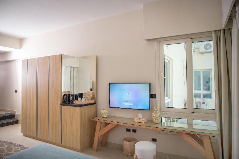Redcon Suites image