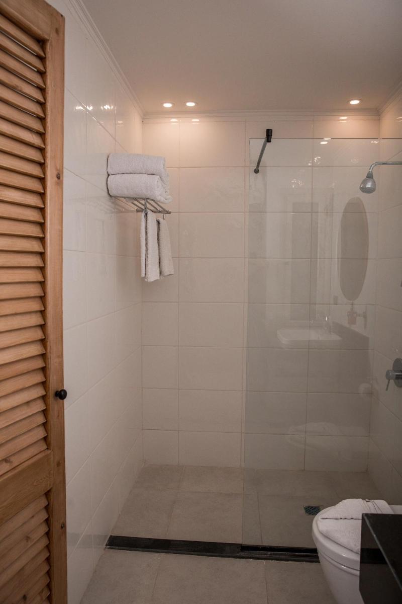 Redcon Suites image