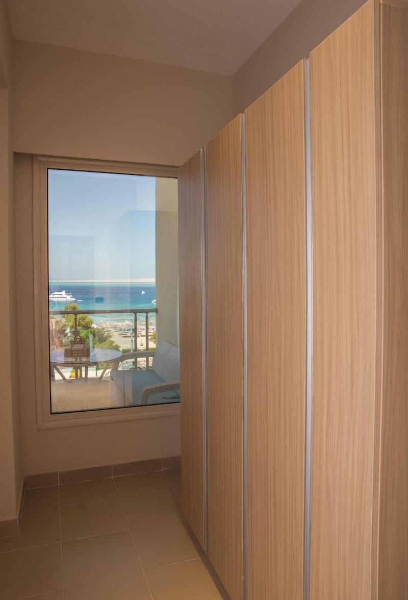 Redcon Suites image