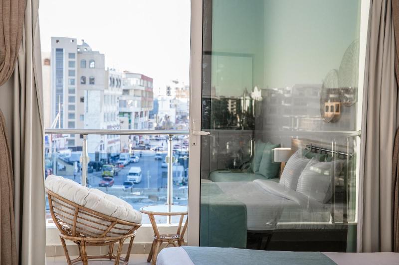 Redcon Suites image