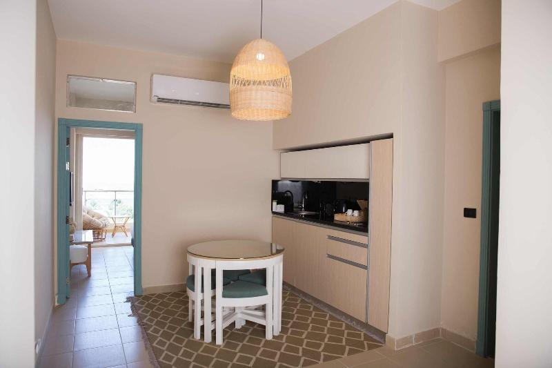 Redcon Suites image