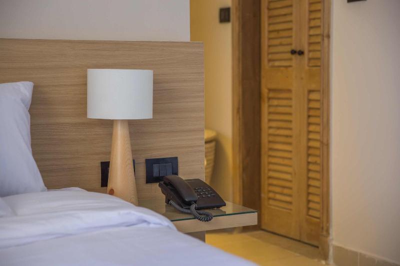 Redcon Suites image