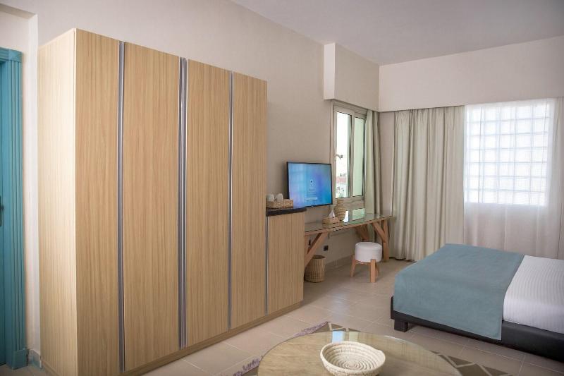 Redcon Suites image