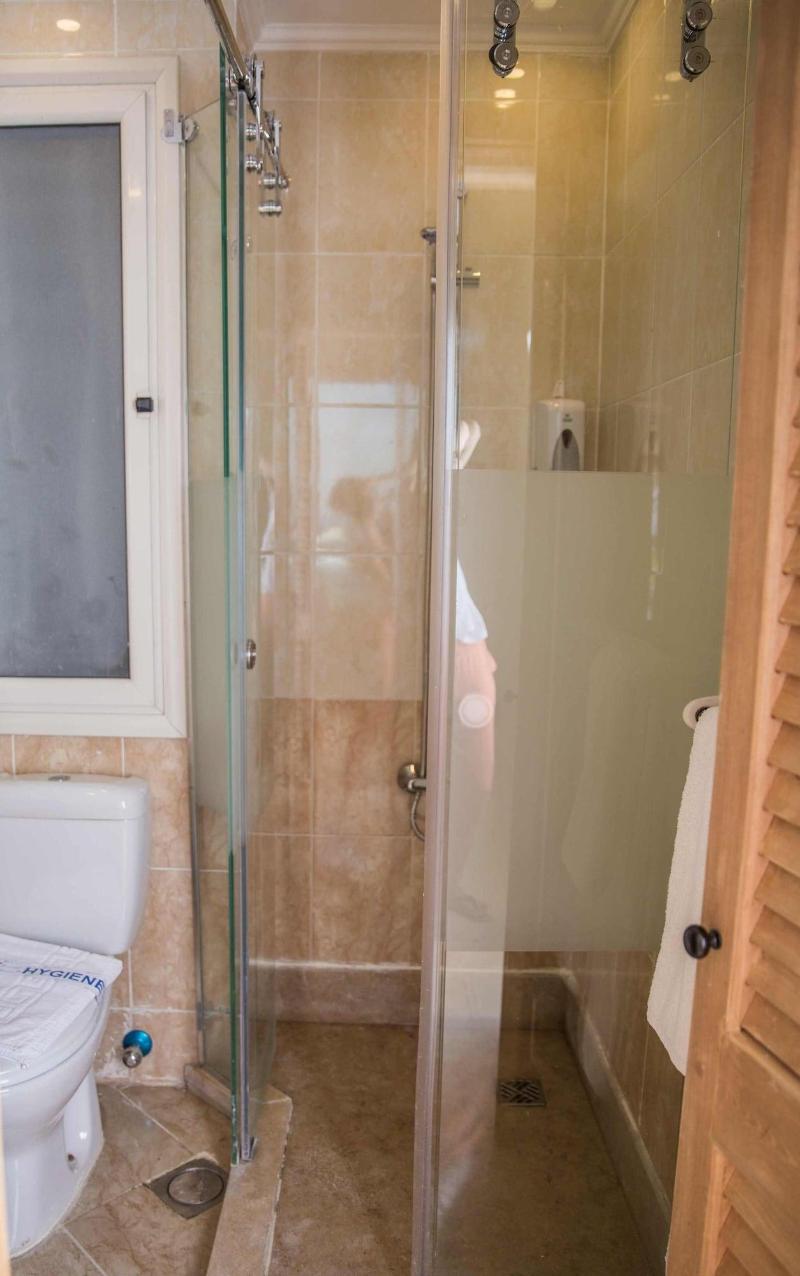 Redcon Suites image