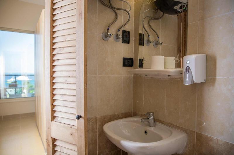 Redcon Suites image