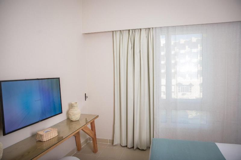 Redcon Suites image